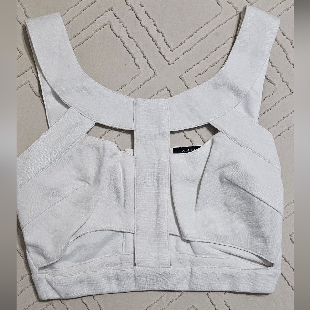NWOT Endless Rose White Cropped Cutout Top